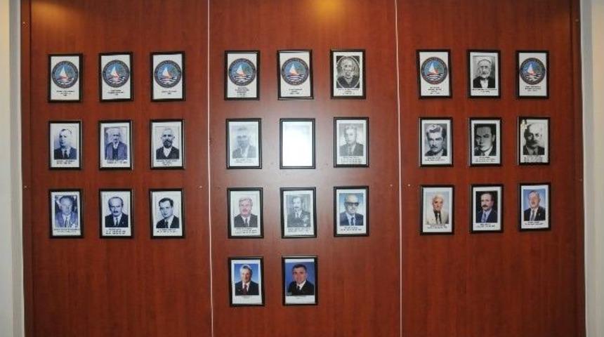 Albayrak'ın Fotoğrafı Belediye Başkanları Arşivlerindeki Yerini Aldı