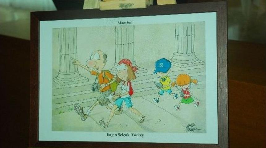 Turizm Karikat&uuml;rleri Yarışması&rsquo;nda Rus Sanat&ccedil;ı Andrei Popov Birinci Oldu