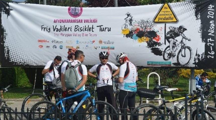 Pedallar Tarih İçin Döndü