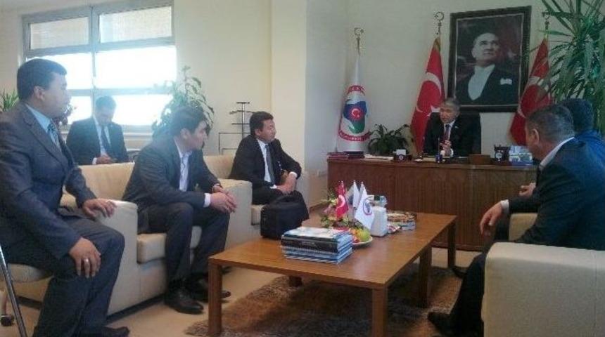 Kırgızistan G&uuml;mr&uuml;k İdaresi Personeline Eğitim