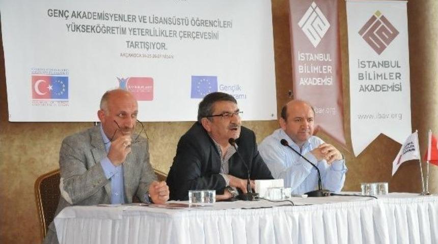 İstanbul Bilimler Akademisi &Ccedil;alıştayı