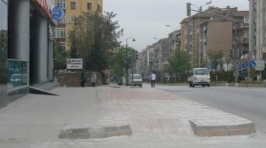 Boz&uuml;y&uuml;k'te Ara&ccedil; Parkı Sorunu &Ccedil;&ouml;z&uuml;ld&uuml;