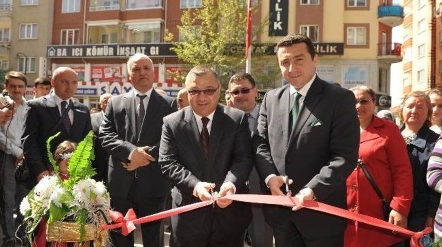 Boz&uuml;y&uuml;k&rsquo;te &Ouml;ğrenciler Yararına Kermes Kuruldu