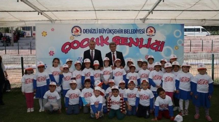 Denizli&rsquo;de &Ccedil;ocuk Şenliği&rsquo;ne Binlerce &Ccedil;ocuk Katılıyor