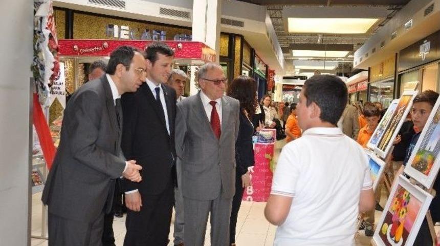 &Ccedil;erkezk&ouml;y'de Minik Ressamların Eserleri Sergilendi