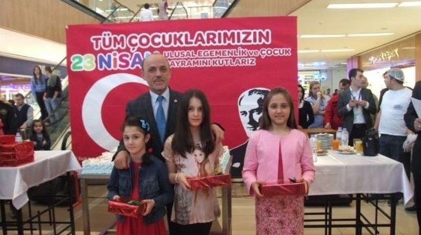 23 Nisan&rsquo;ı En İyi Anlatanlar &Ouml;d&uuml;llerini Aldı