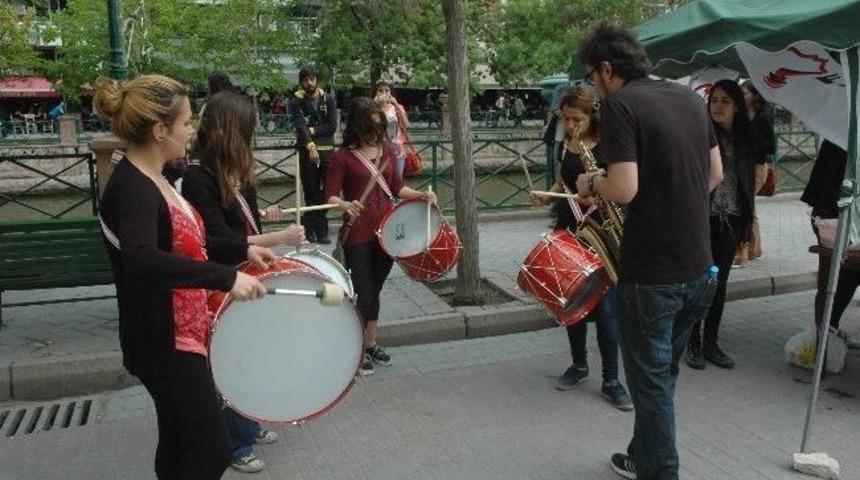 Eskişehir'de Enstr&uuml;mantal Kermes
