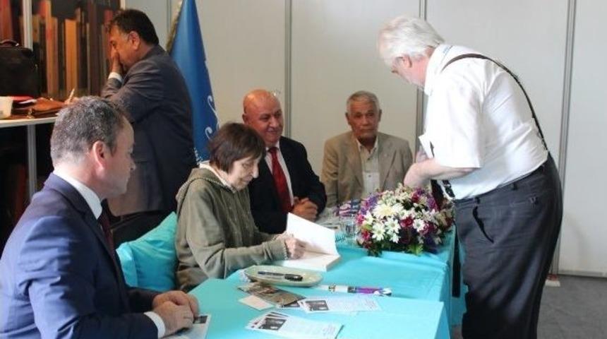 Rahşan Ecevit İzmir'de