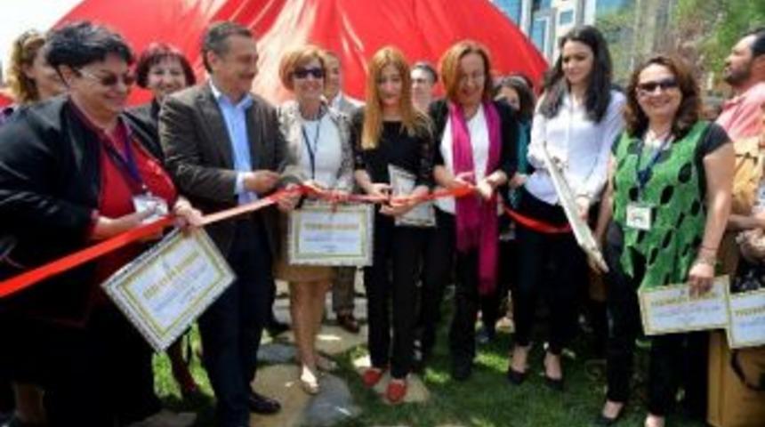 Eskişehir&rsquo;de G&ouml;kkuşağı Anıtı T&ouml;renle A&ccedil;ıldı