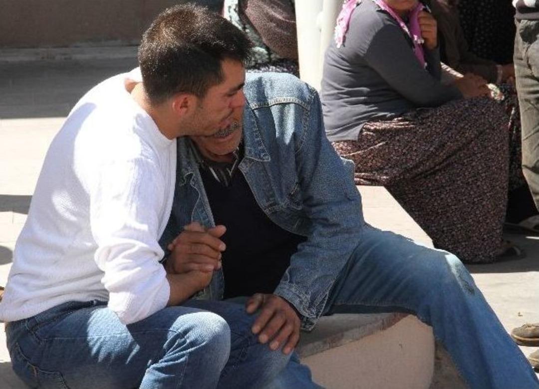 G&ouml;&ccedil;&uuml;kte Yaralanan 2 İş&ccedil;i Ankara&rsquo;ya Sevk Edildi