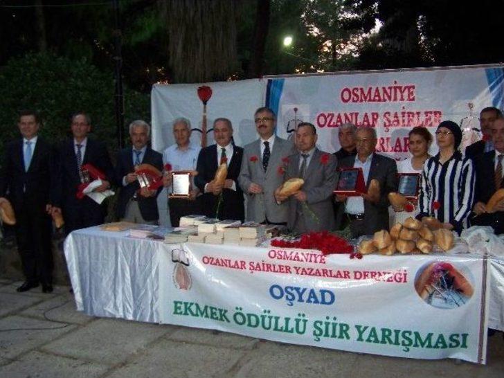 17. Ekmek Ödüllü Şiir Yarışması Ödül Töreni Yapıldı G1