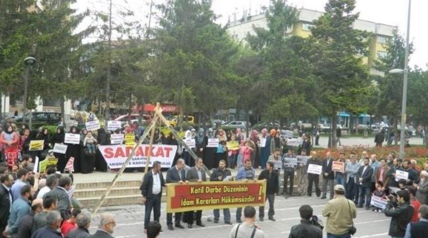 Sadakat: &ldquo;direnen Mısır Halkıyla Birlikteyiz&rdquo;