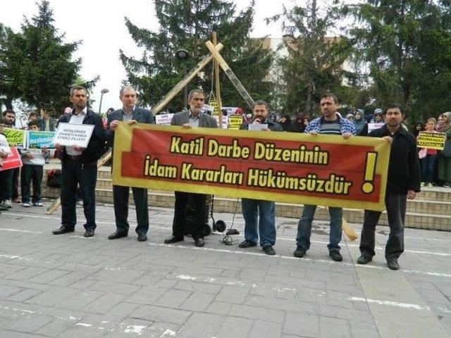 Sadakat: “direnen Mısır Halkıyla Birlikteyiz”