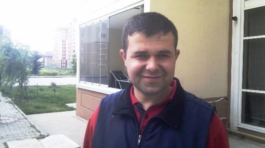 Kapıcı Bulduğu 500 Lirayı Polise Teslim Etti