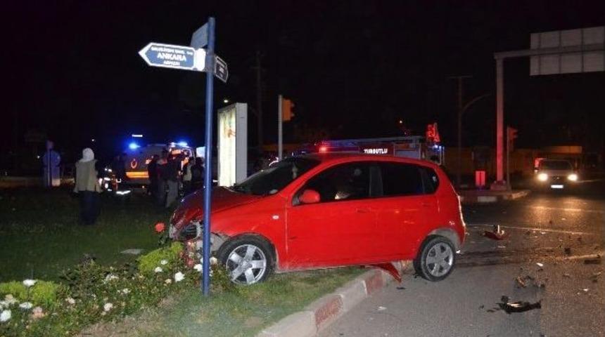 Turgutlu'da Trafik Kazası: 7 Yaralı