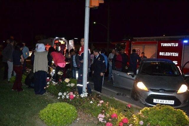 Turgutlu'da Trafik Kazası: 7 Yaralı