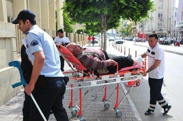 İfade Vermek İçin Adliyeye Ambulans İle Getirildi