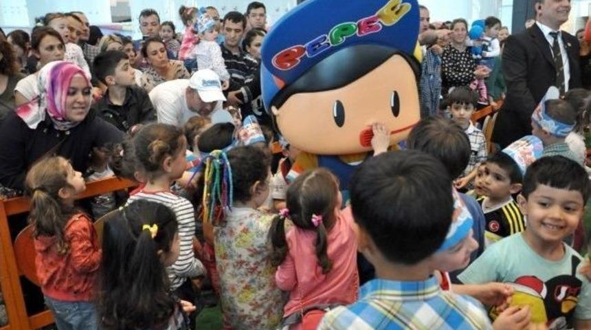 &Ccedil;ocuklar Pepee&rsquo;nin Evine Konuk Oldu