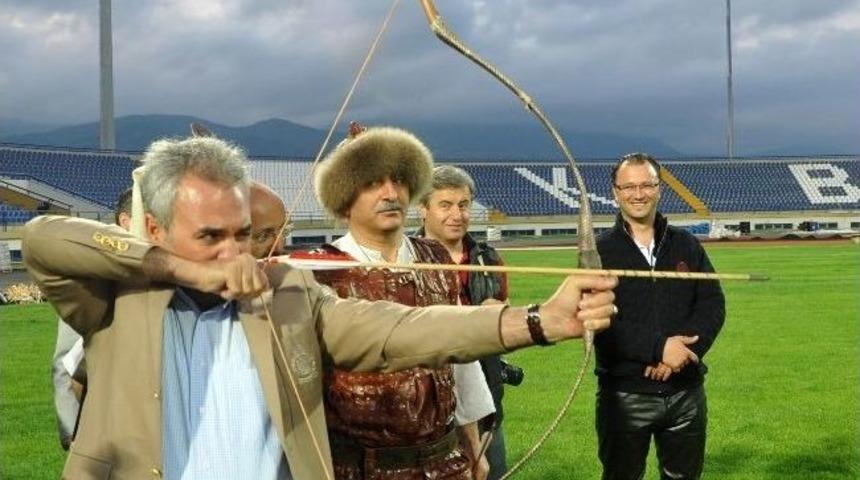 Geleneksel Ok&ccedil;uluk Kış Ligi Finali Karab&uuml;k &Uuml;niversitesi Ger&ccedil;ekleşti