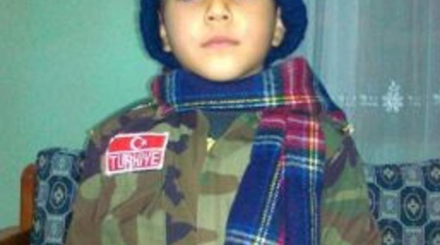 14 Yaşındaki &Ccedil;ocuğun Kullandığı Trakt&ouml;r Devrildi: 1 &Ouml;l&uuml;, 1 Ağır Yaralı