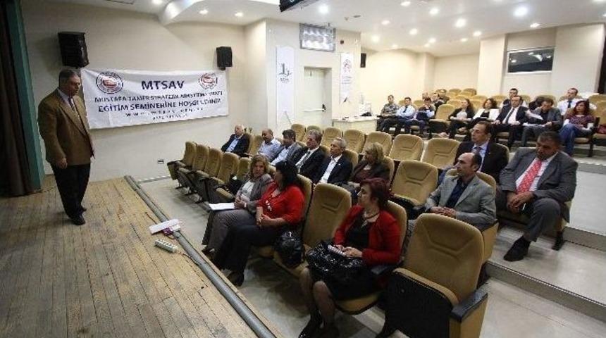 Bayraklı Meclis &Uuml;yelerine Eğitim Semineri