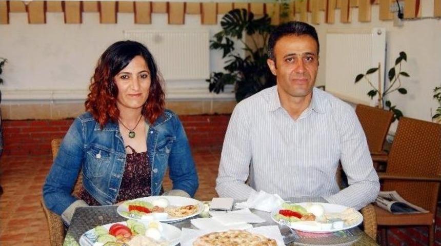 Eğitim-sen Yeni Y&ouml;netimi Basınla Biraraya Geldi