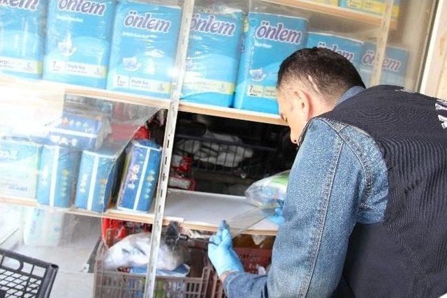 Hırsız Marketten 300 Lira Çaldı