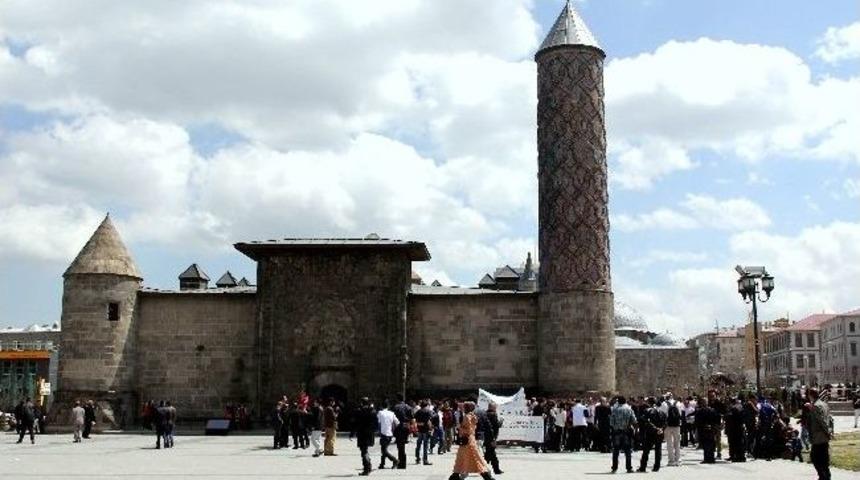 Erzurum’da “belediyelerle Yürüyoruz” Etkinliği