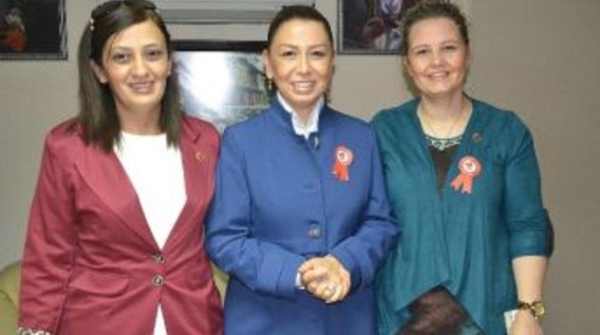 Milletvekili &Ccedil;alık, Kadın Muhtarlarla Bir Araya Geldi