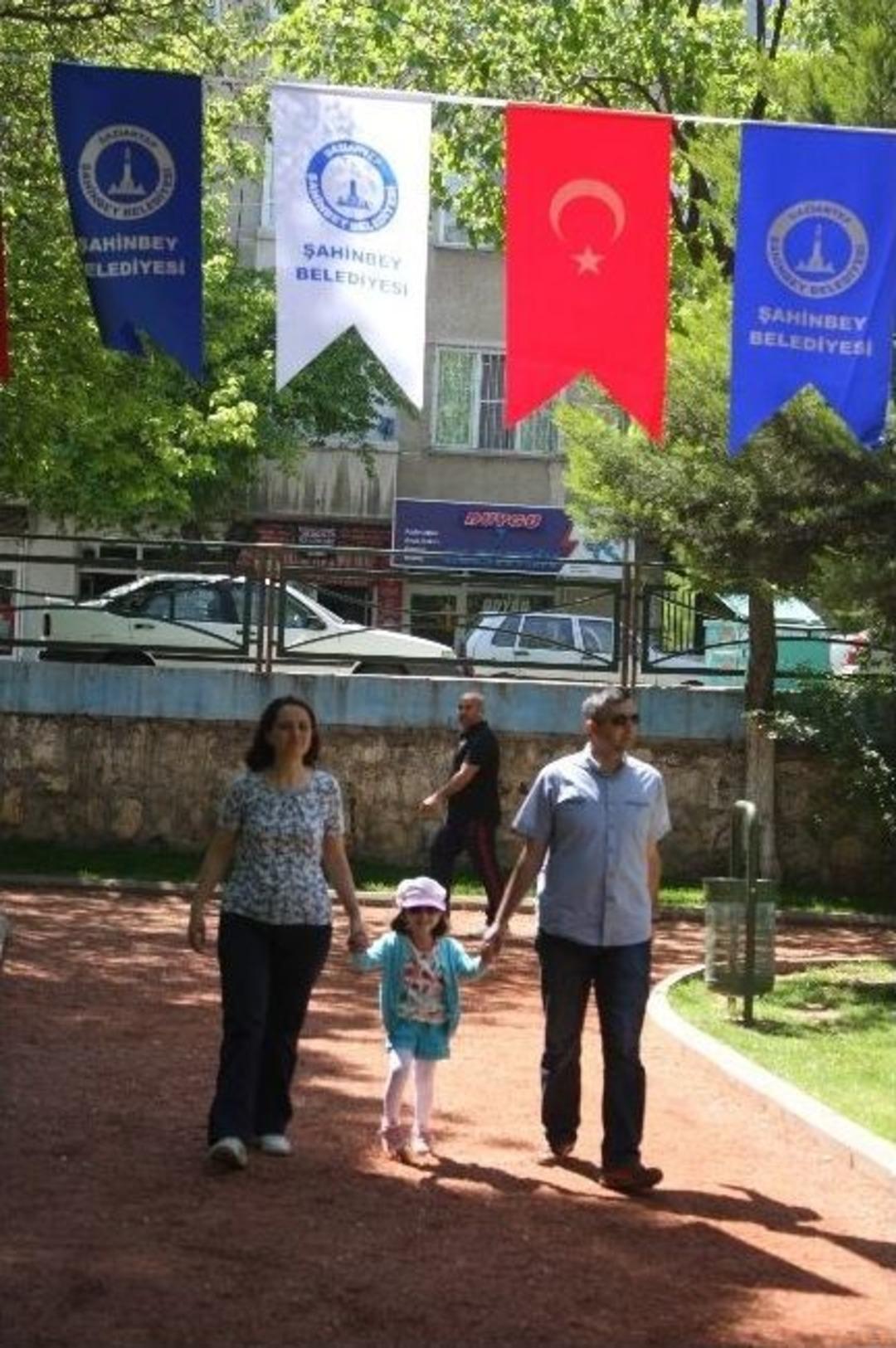 Sağlıklı Yaşam İ&ccedil;in Y&uuml;r&uuml;d&uuml;ler