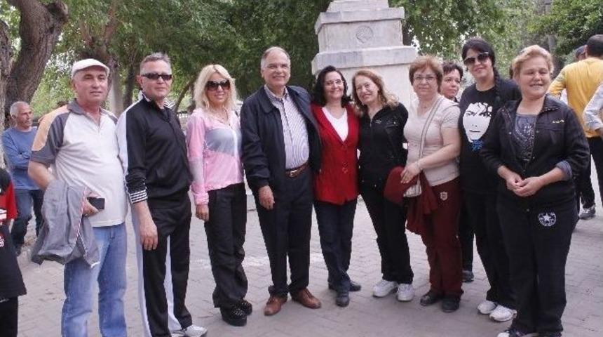 Sağlık&ccedil;ılar Belediye Başkanı İle Y&uuml;r&uuml;d&uuml;