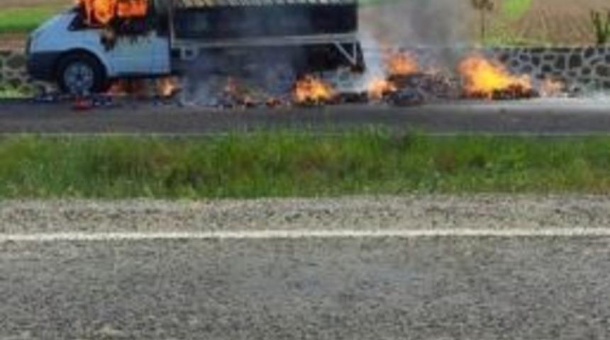 Sigara İzmariti Seyir Halindeki Aracı K&uuml;l Etti