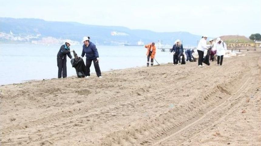 Yeni Kordonda &Ccedil;evre Temizliği