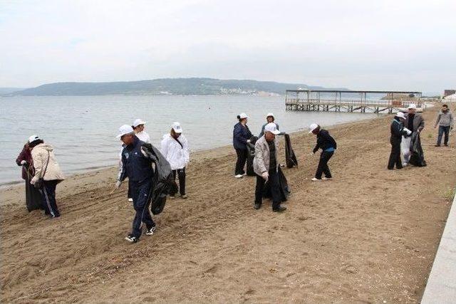 Yeni Kordonda Çevre Temizliği