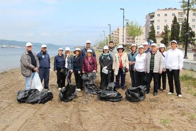 Yeni Kordonda Çevre Temizliği