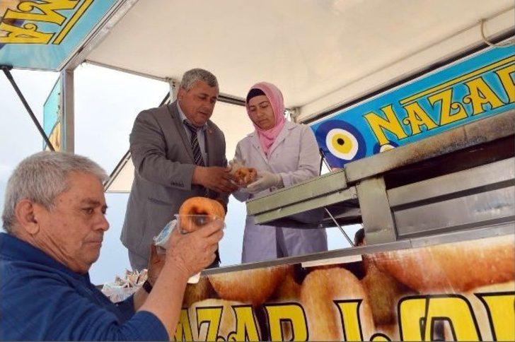 Edremit’te Muhtardan Seçmene Sazlı Sözlü Teşekkür G1