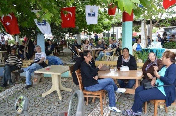 Edremit’te Muhtardan Seçmene Sazlı Sözlü Teşekkür G2