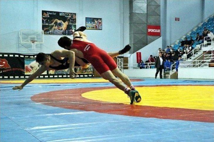 Deplasmanlı Güreş Liglerinde Mücadeleler Sona Erdi G5