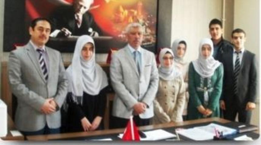 Arap&ccedil;a Ve Hitabet Yarışmalarında Kaman Birinci