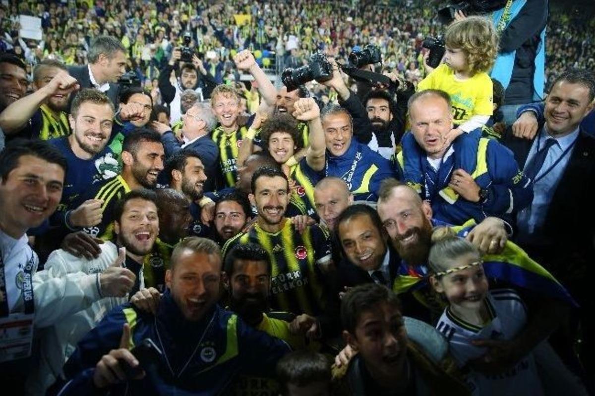 Fenerbah&ccedil;e Şampiyon