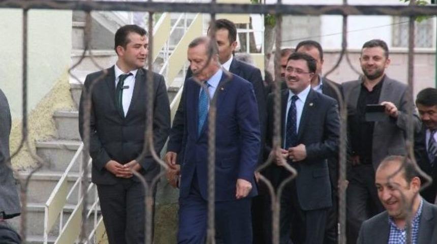 Başbakan Erdoğan Boğazlıyan&rsquo;da Ev Ziyaretinde Bulundu