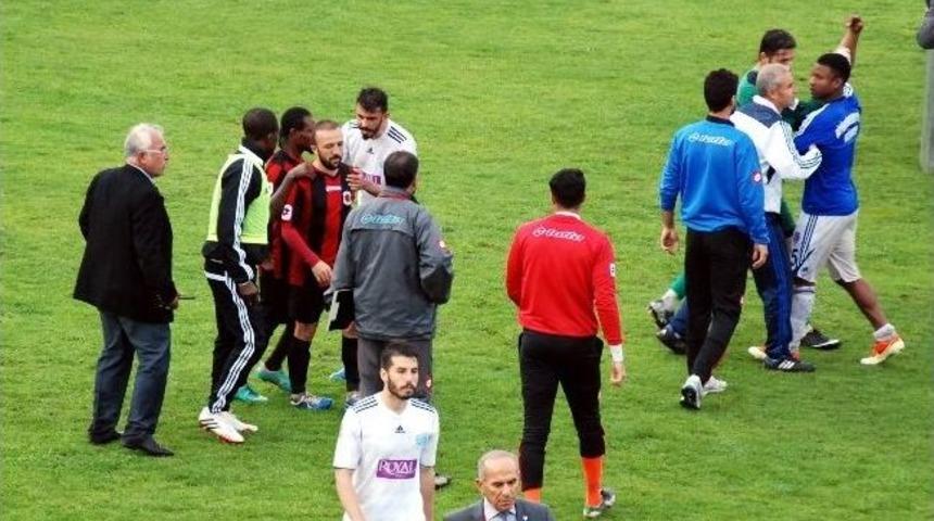 Tki Tavşanlı Linyitspor - Gaziantep B&uuml;y&uuml;kşehir Belediyespor Ma&ccedil;ı Sonrası Olaylar &Ccedil;ıktı