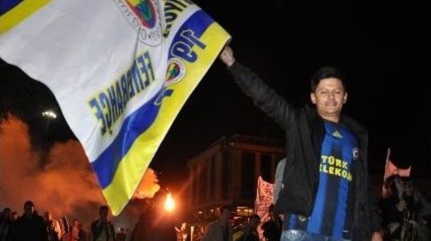 Tekirdağ'da Fenerbah&ccedil;e Taraftarından Şampiyonluk Turu