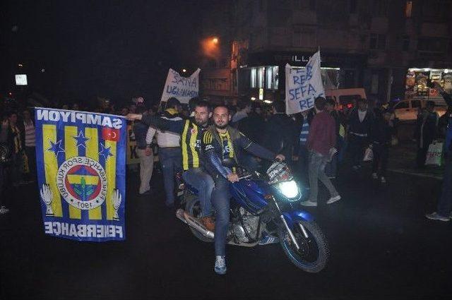 Tekirdağ'da Fenerbahçe Taraftarından Şampiyonluk Turu