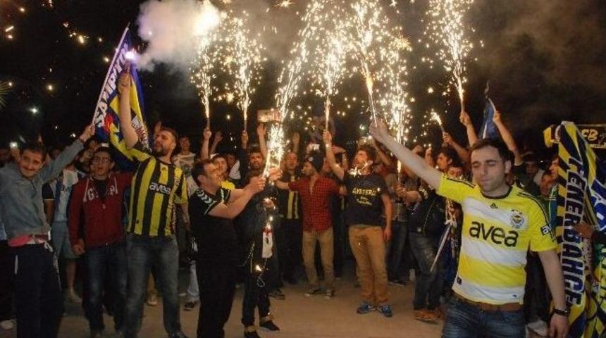 Meşaleli Şampiyonluk Kutlaması