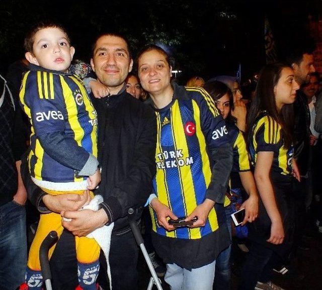 Kütahya'da Fenerbahçe Coşkusu