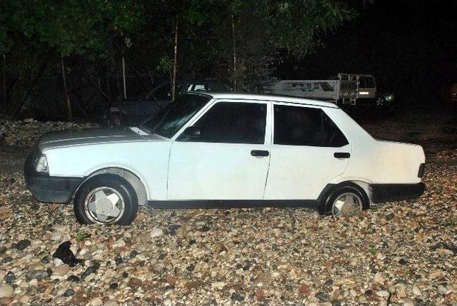 Antalya’da Sağanak Yağış Nedeniyle Yollar Çöktü