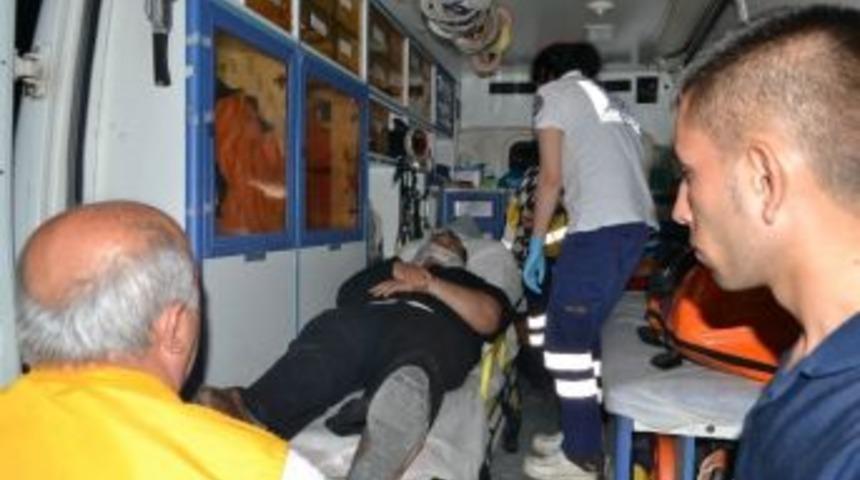 Kulu&rsquo;da İki Otomobil &Ccedil;arpıştı: 1 Yaralı