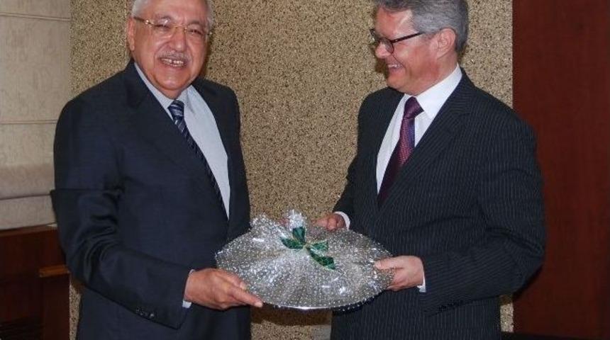 Hollanda B&uuml;y&uuml;kel&ccedil;isi&rsquo;nden Osb&rsquo;ye Ziyaret