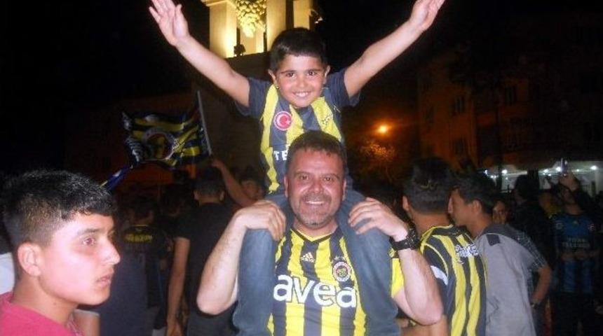 G&ouml;lbaşı İl&ccedil;esinde Şampiyonluk Kutlaması